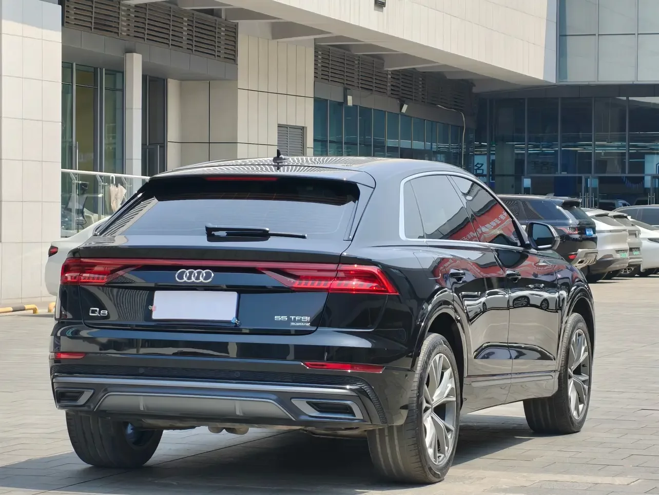 Audi Q8