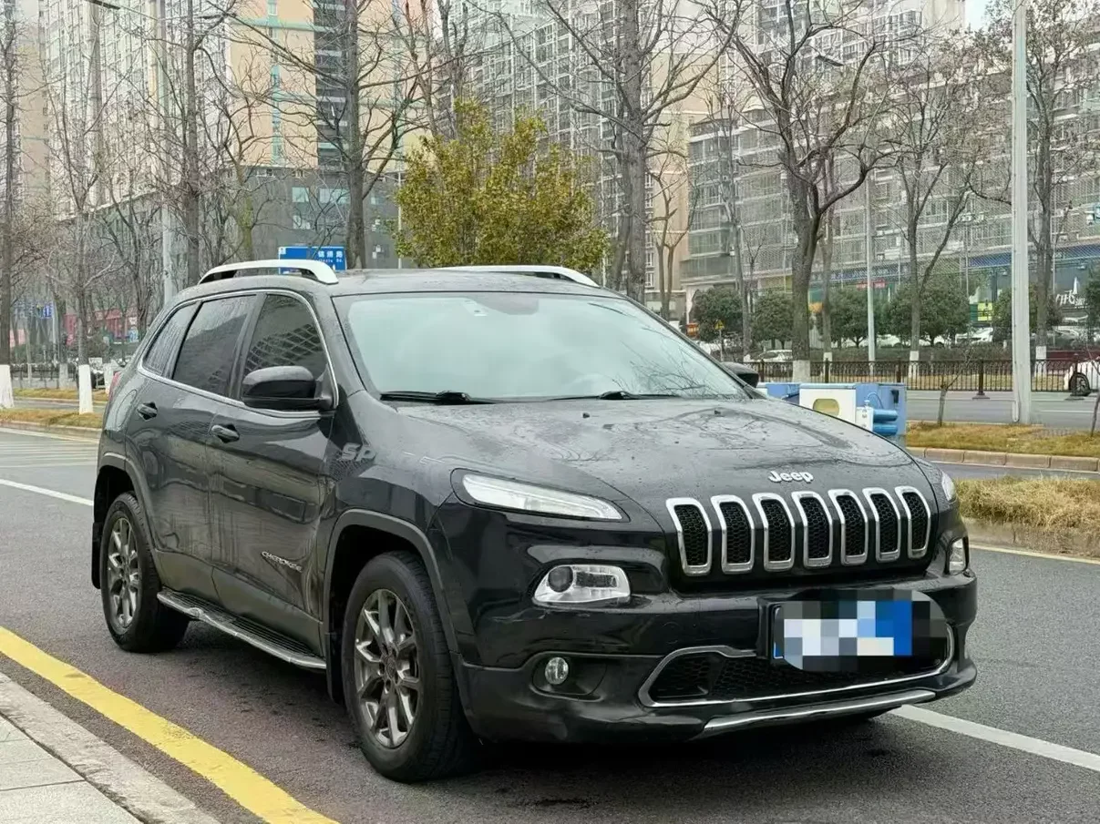 Jeep Cherokee