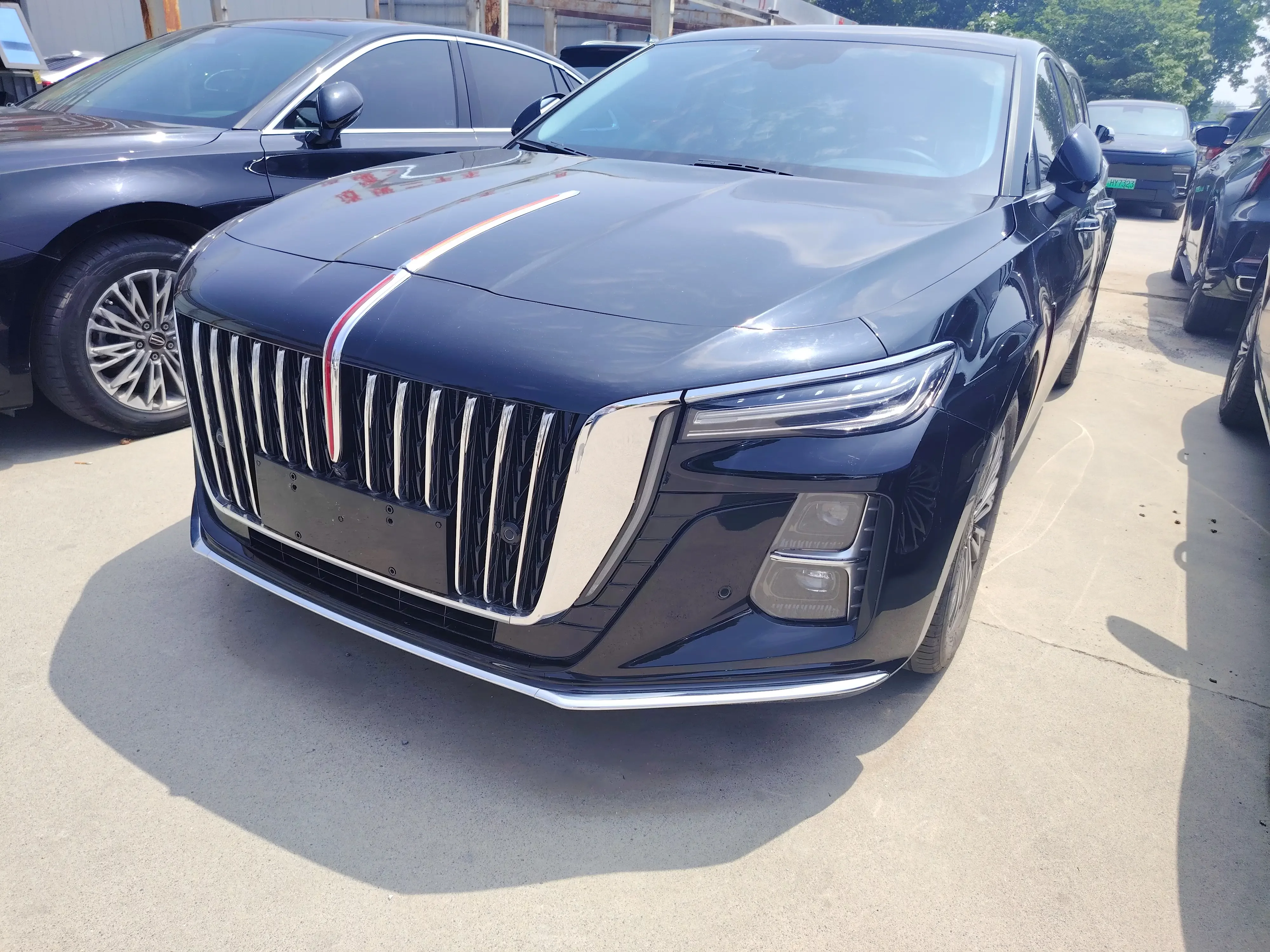 Hongqi H5