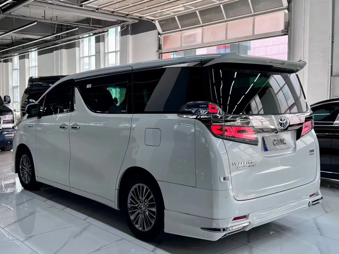 Toyota Crown Wellfire