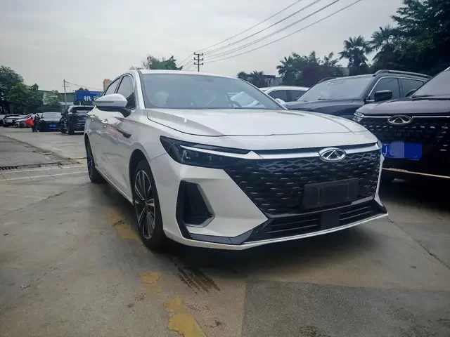 Chery Arrizo 8
