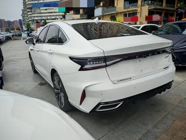 Chery Arrizo 8