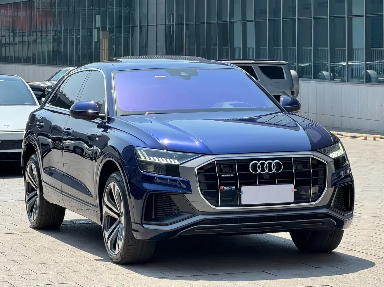 Audi Q8