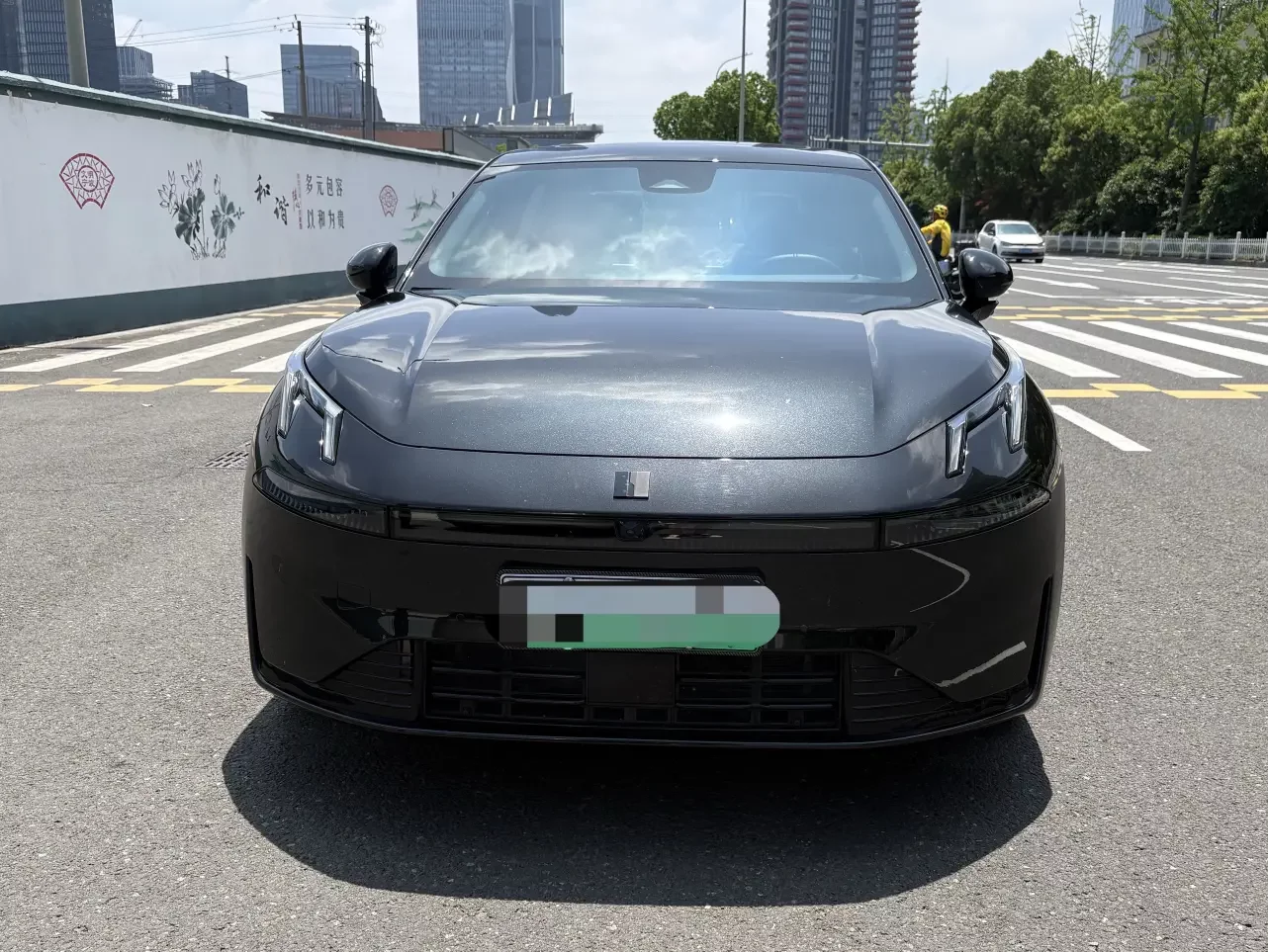 Lynk & Co 07 EM-P