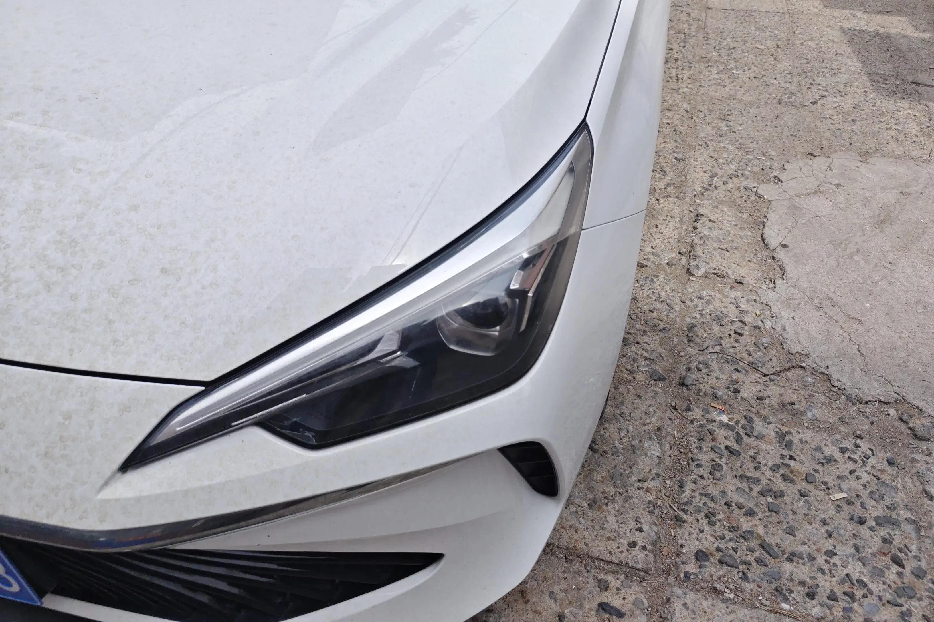Roewe i5
