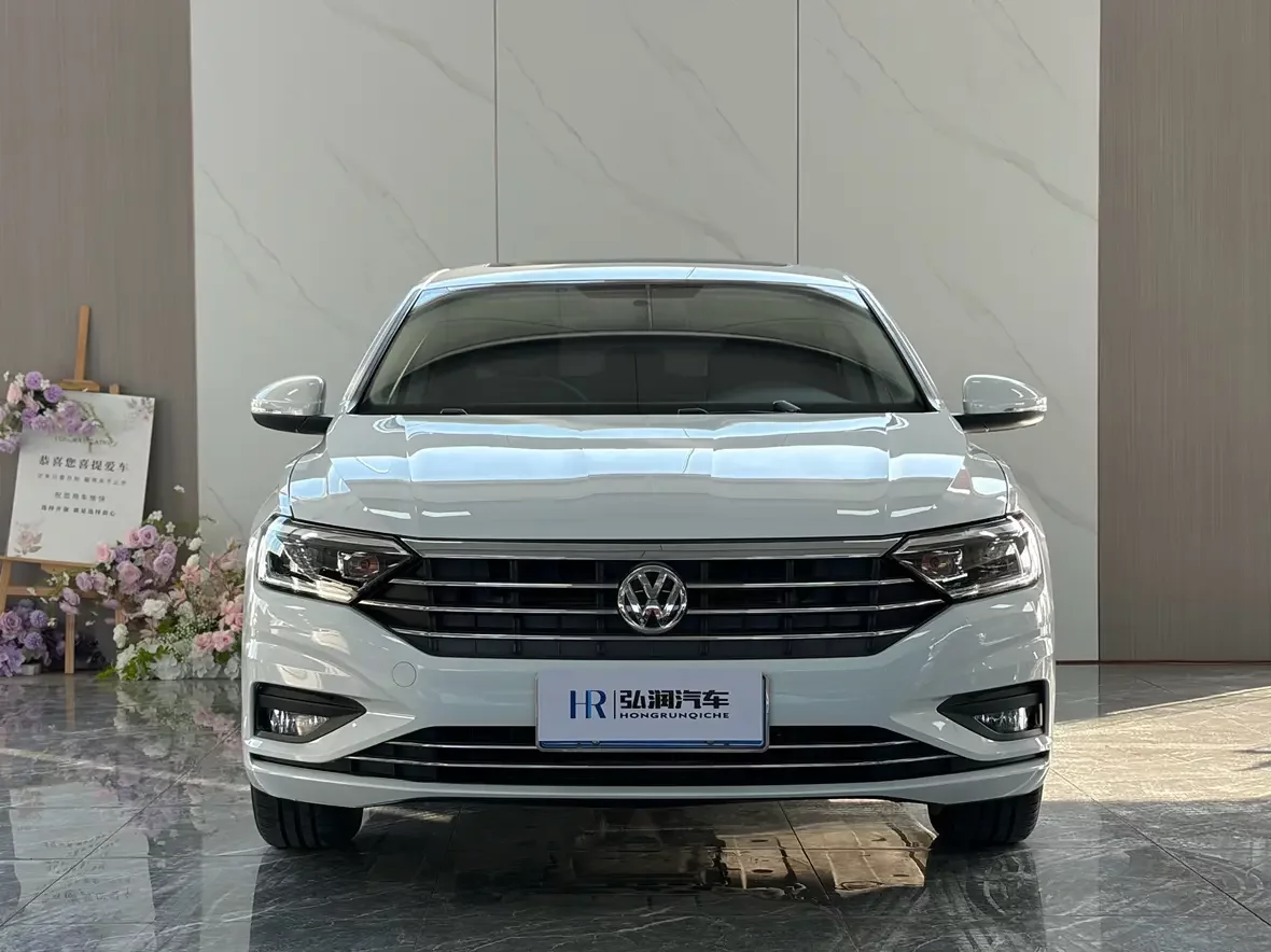 Volkswagen Sagitar