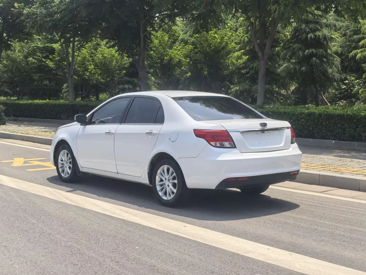 Geely Vision
