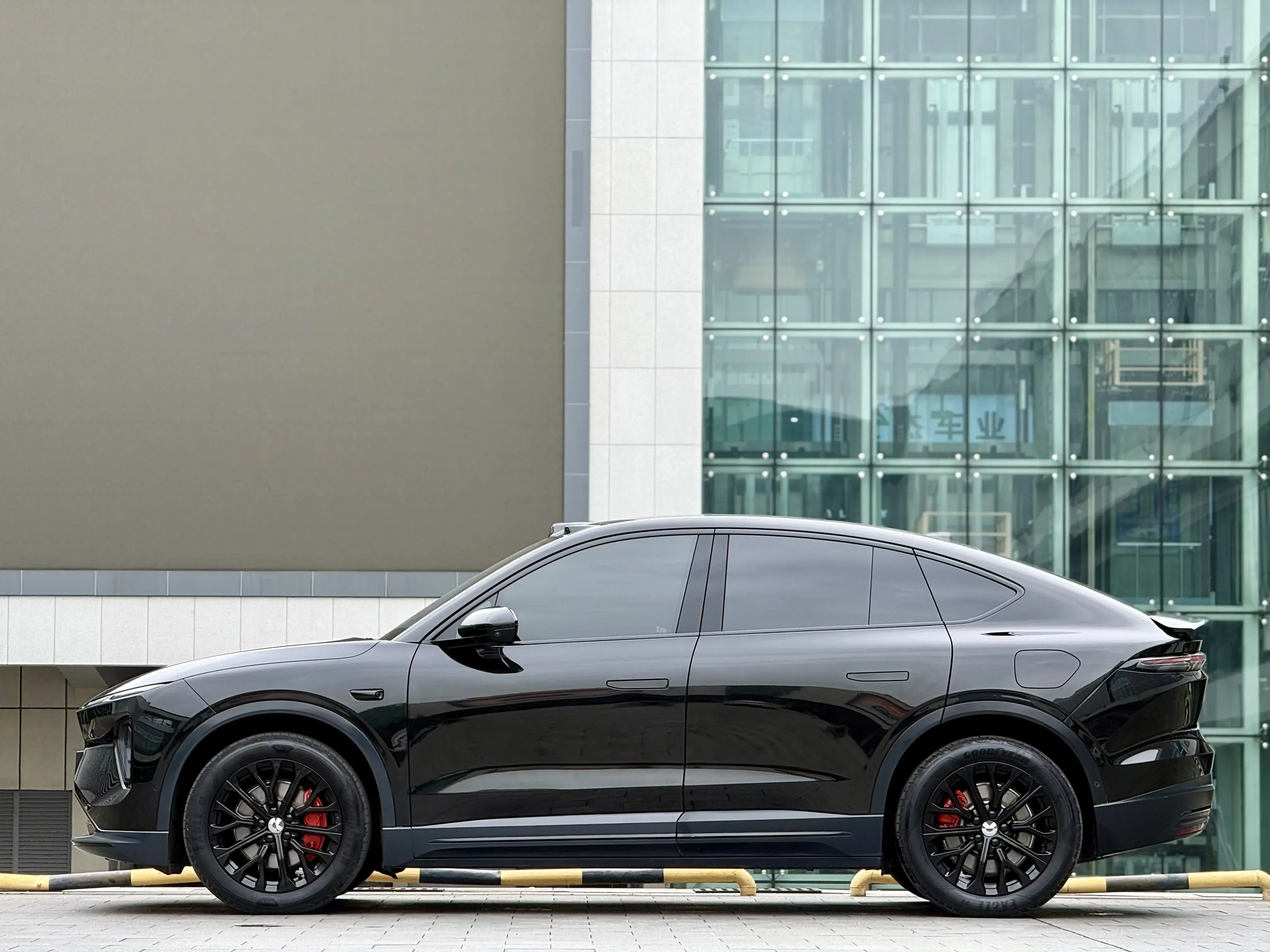 NIO EC6