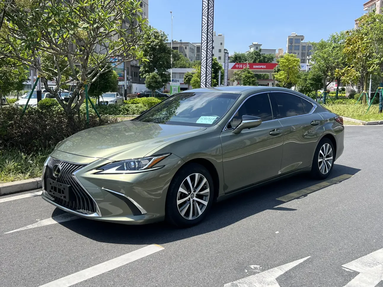 Lexus ES