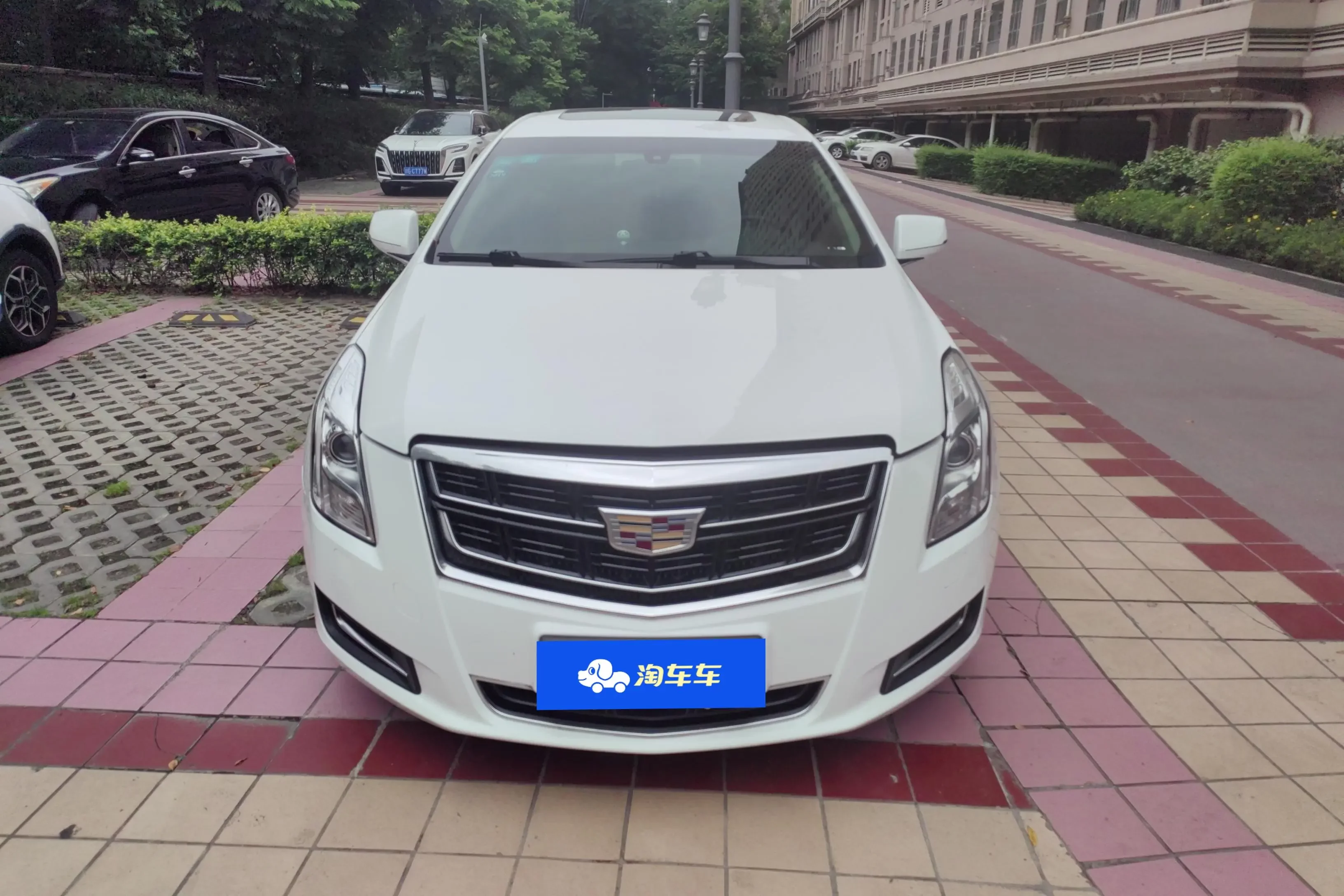 Cadillac XTS