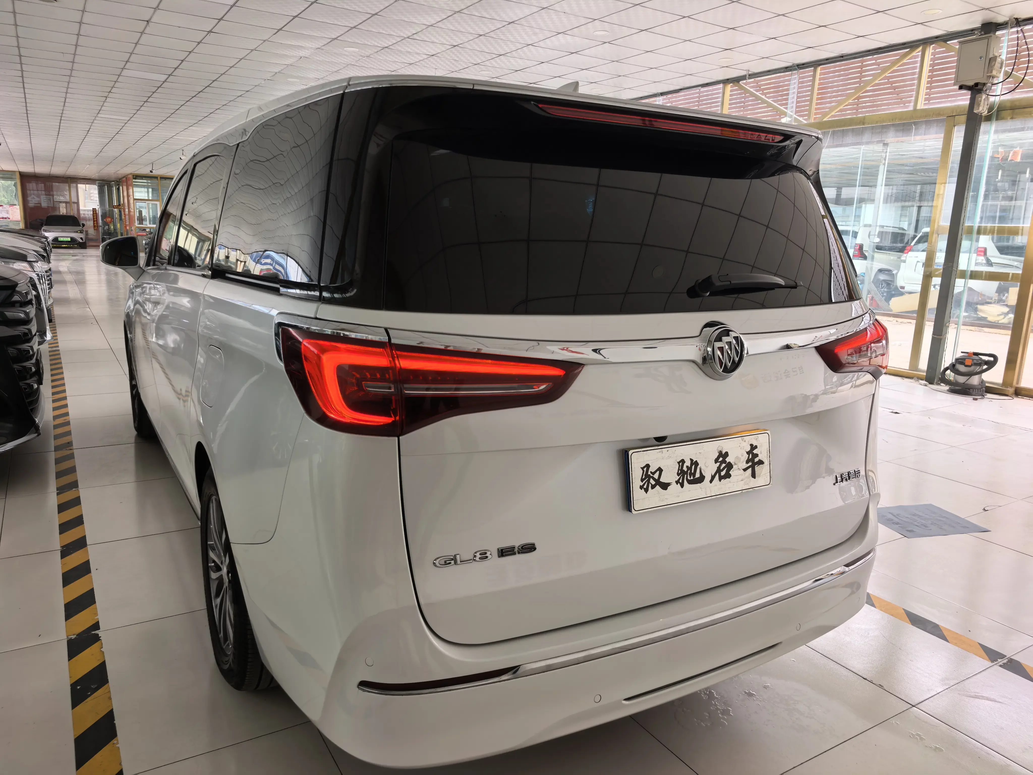 Buick GL8