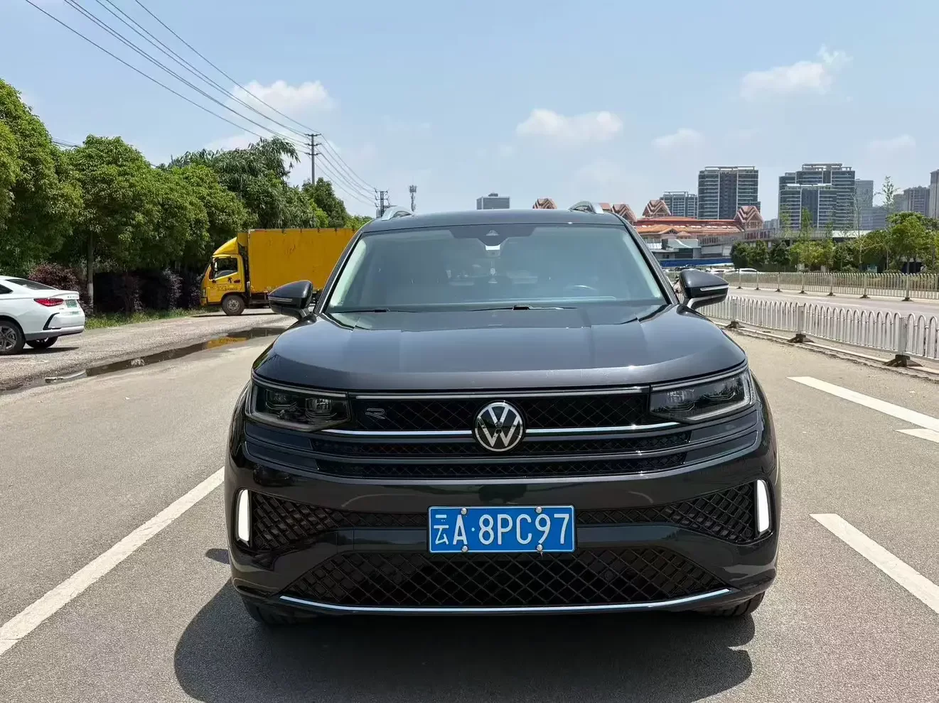 Volkswagen patrol  из Китая