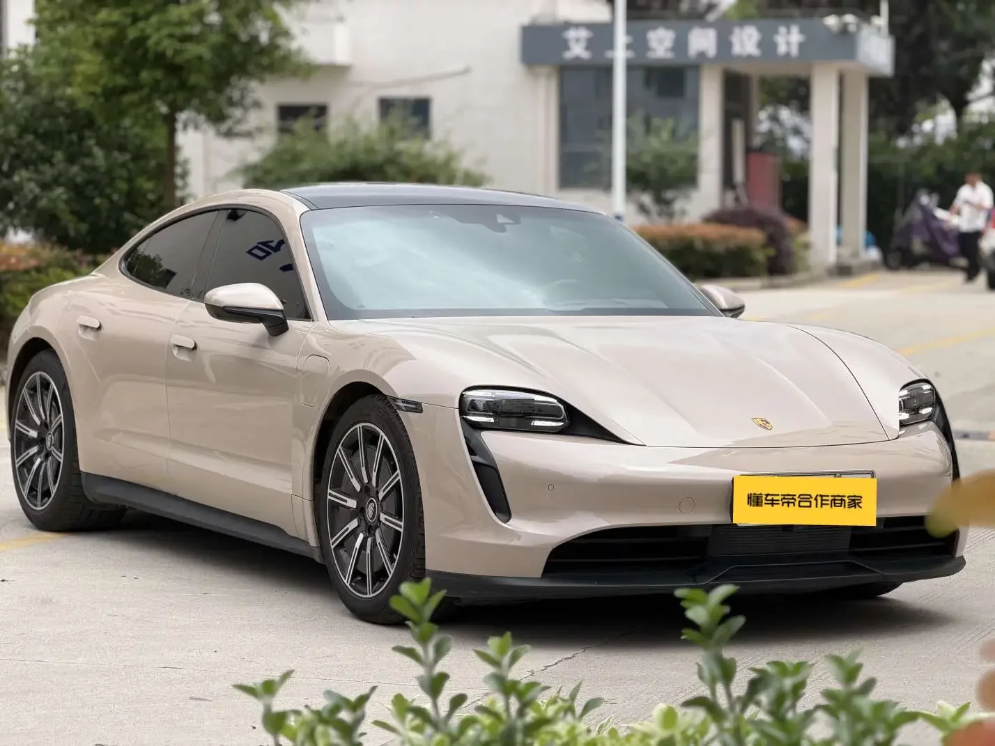 Porsche Taycan