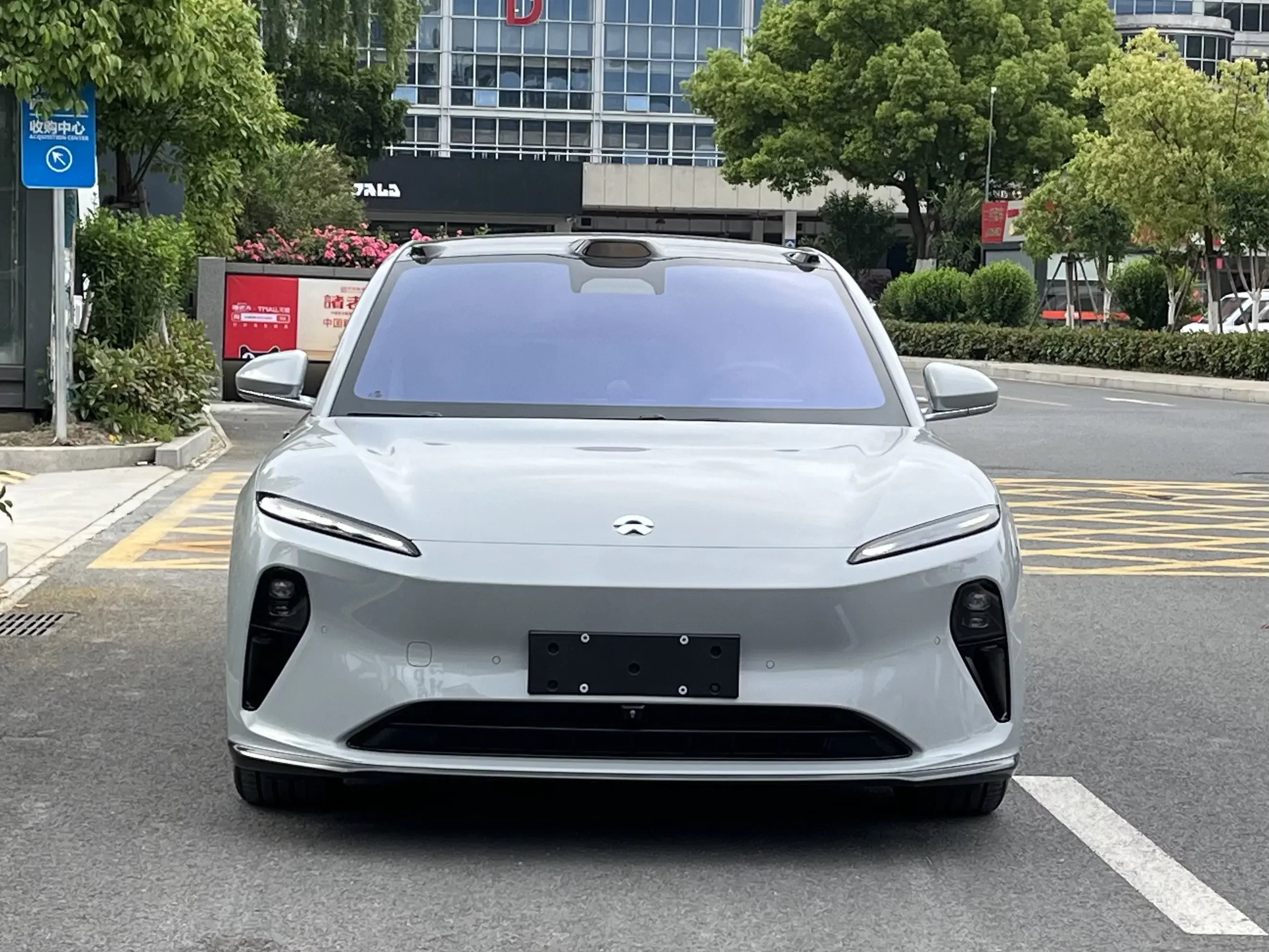 NIO ET5  из Китая