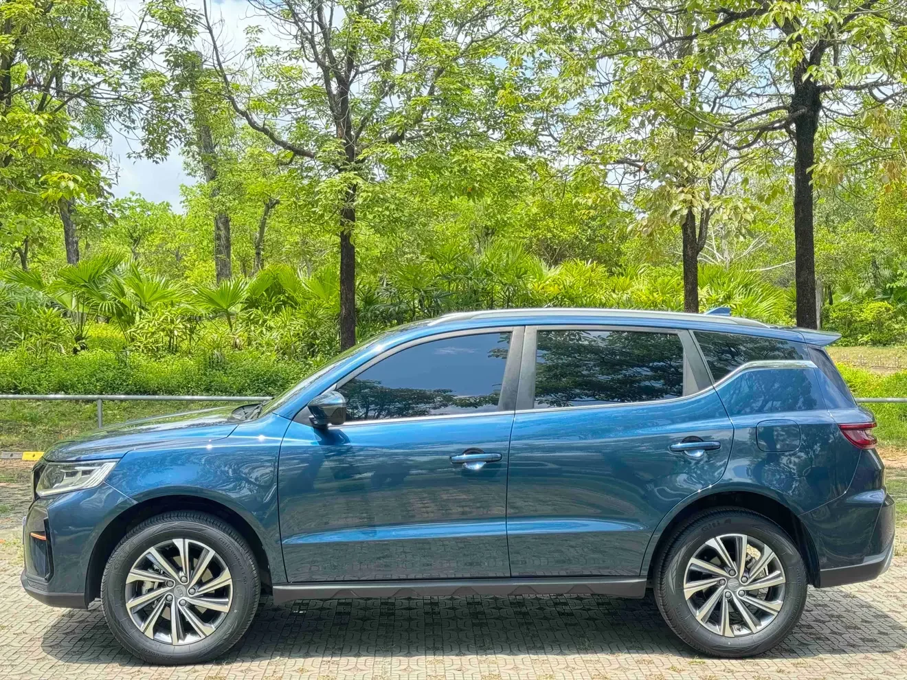 Geely Vision X6