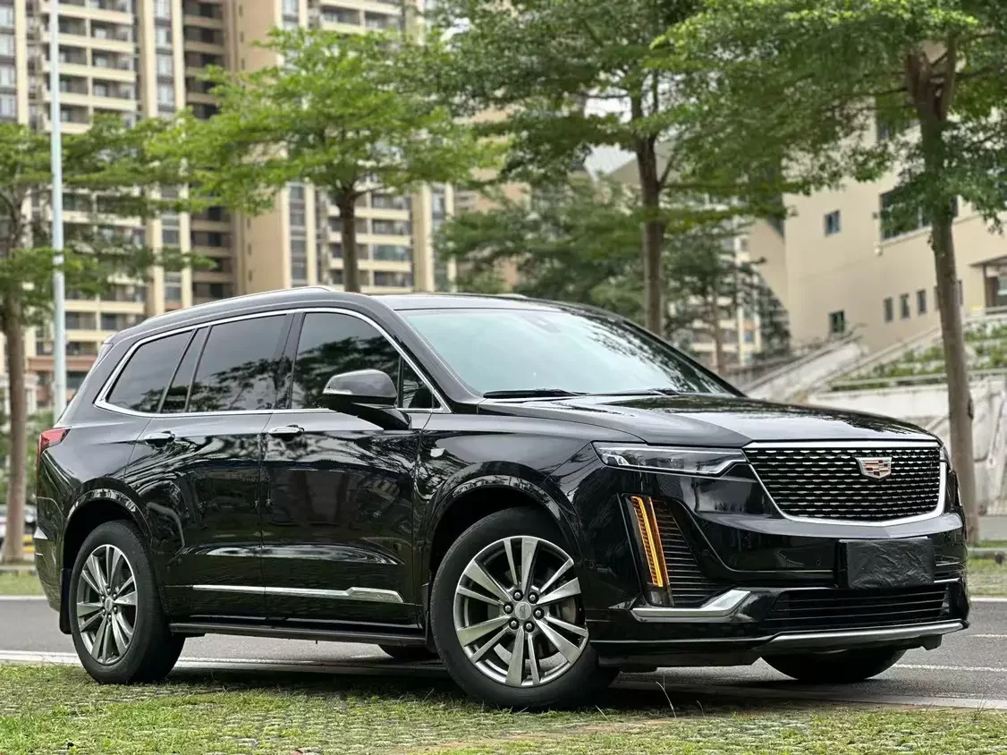 Cadillac XT6