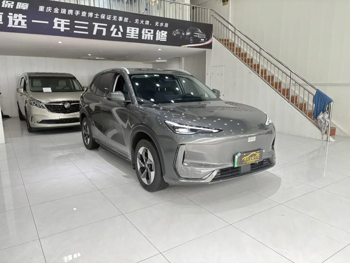 Geely Galaxy E5