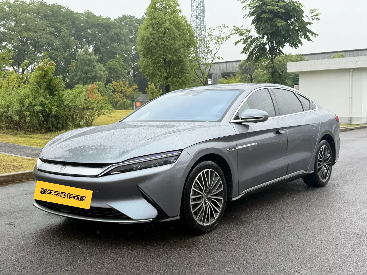 BYD Han EV