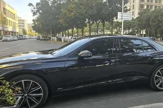Bentley Flying Spur PHEV
