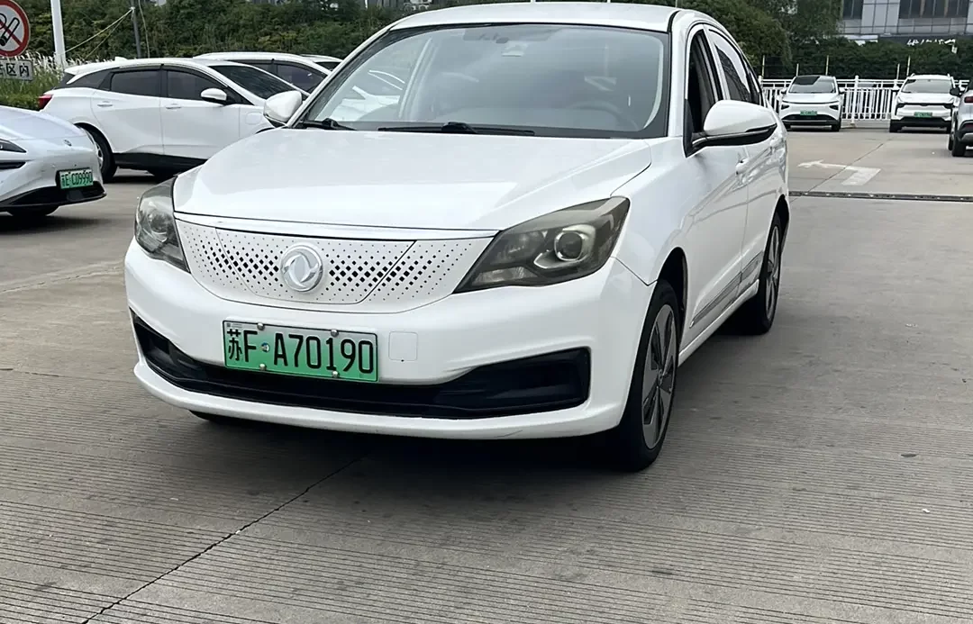 Dongfeng Fengshen E70