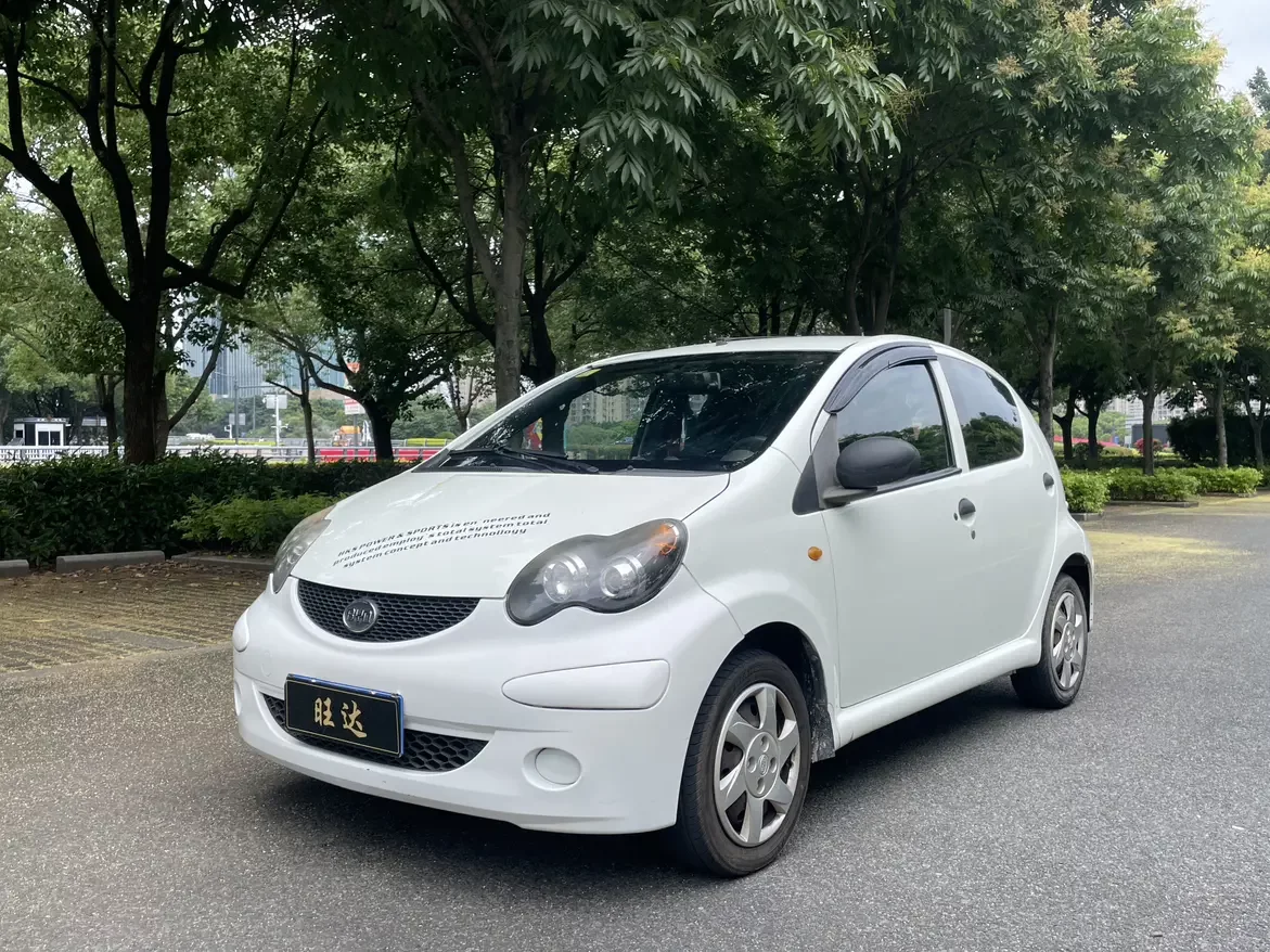 BYD F0