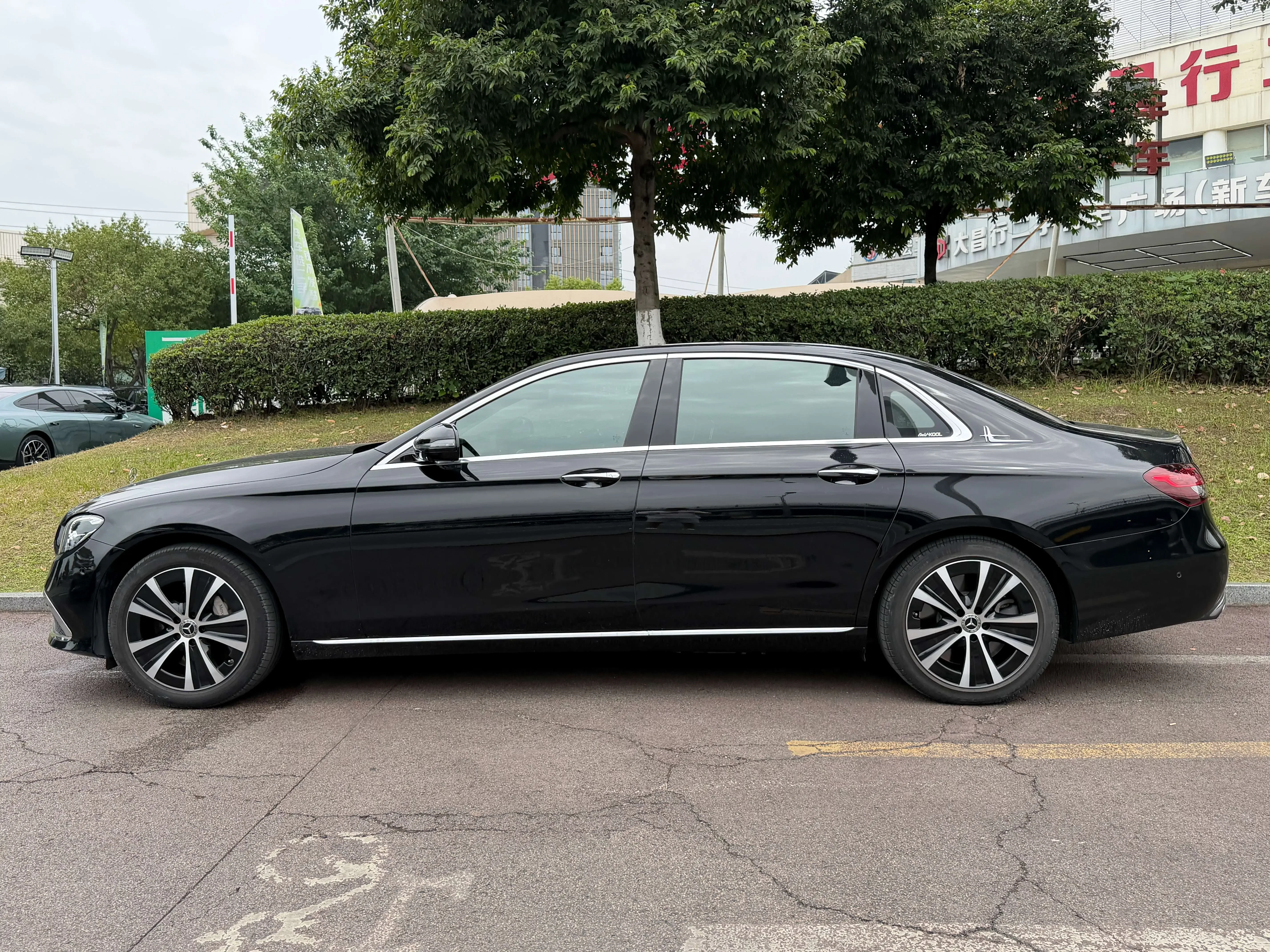 Mercedes-Benz E-Class PHEV