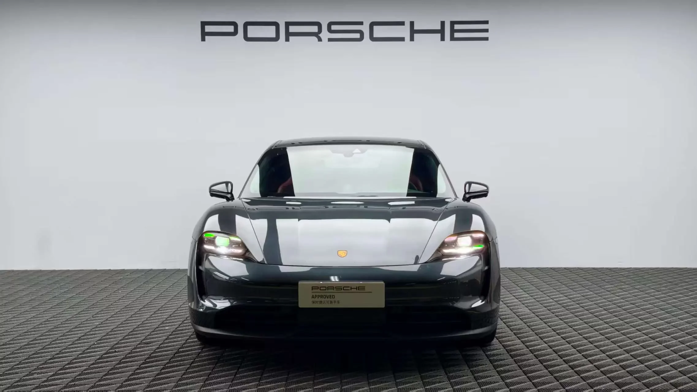 Porsche Taycan