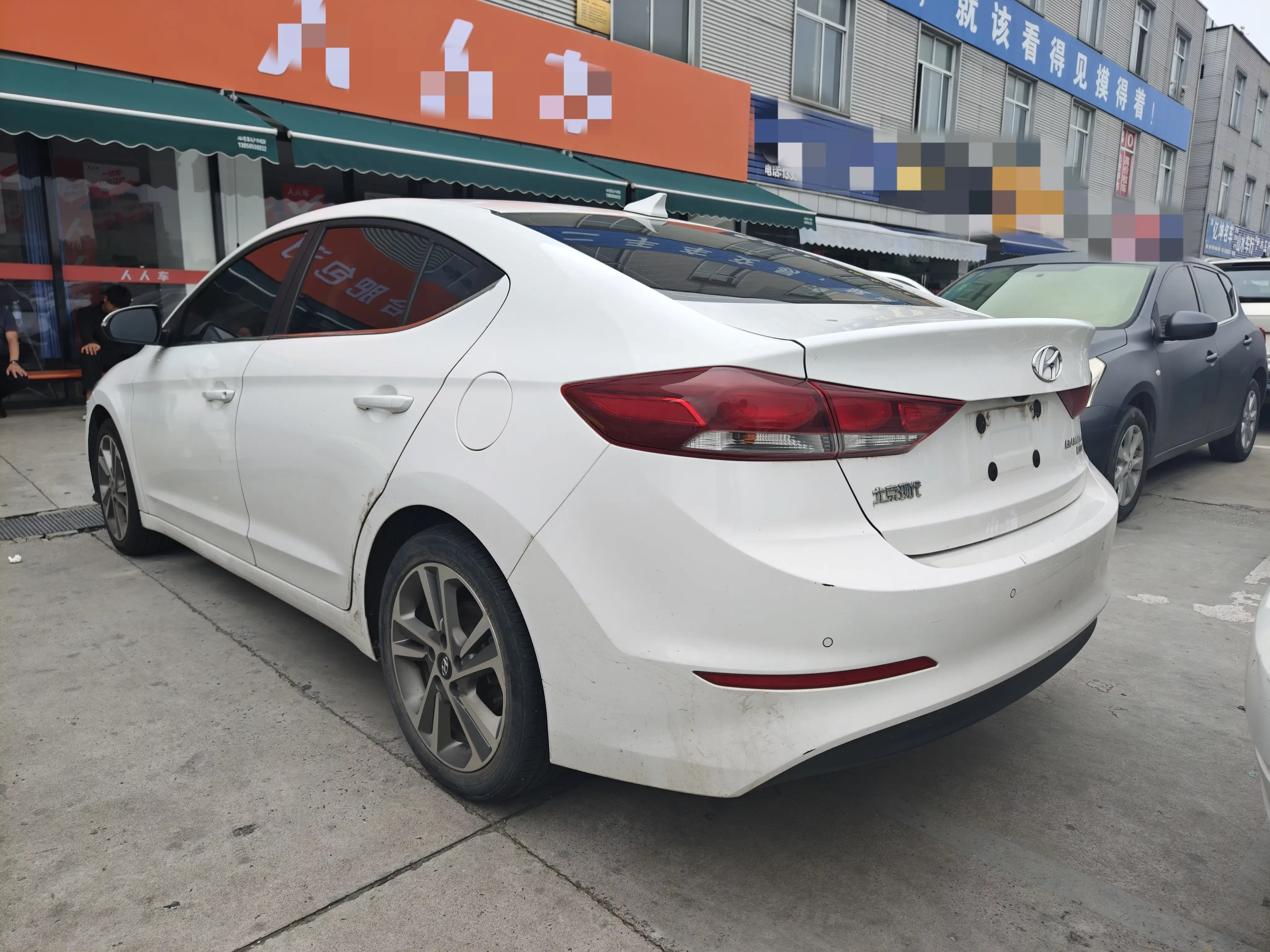 Hyundai lead