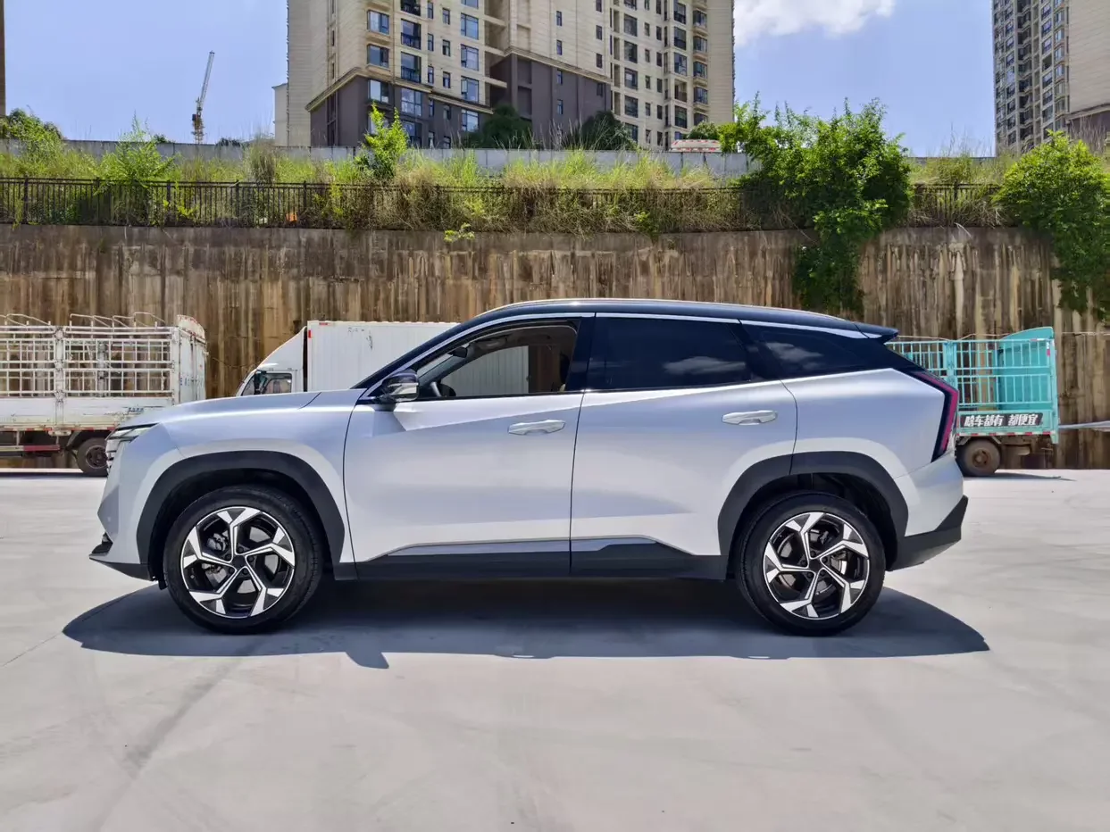 Geely Atlas L