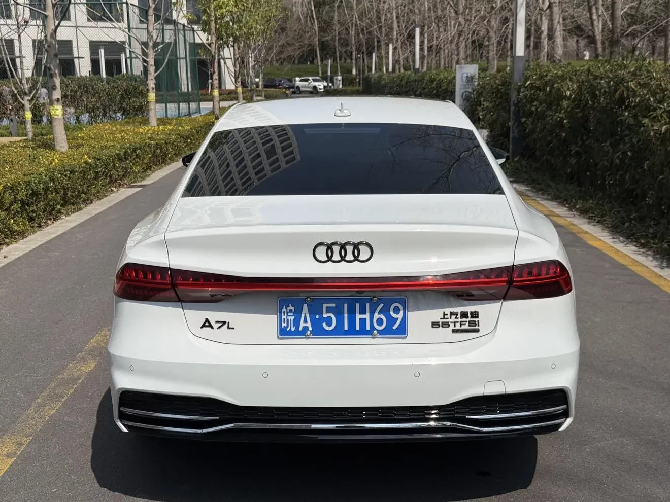 Audi A7L