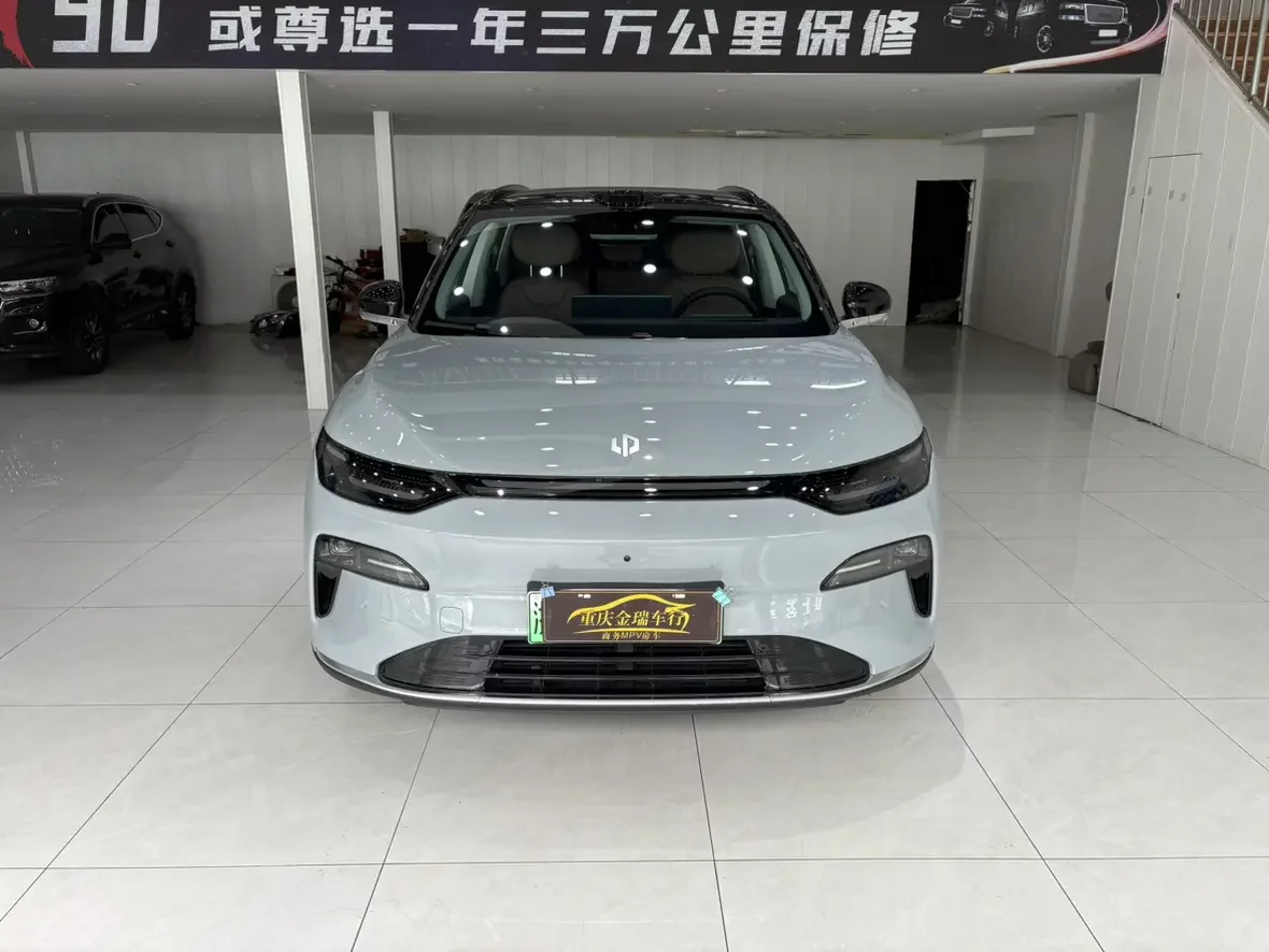 Leapmotor Zero running C11