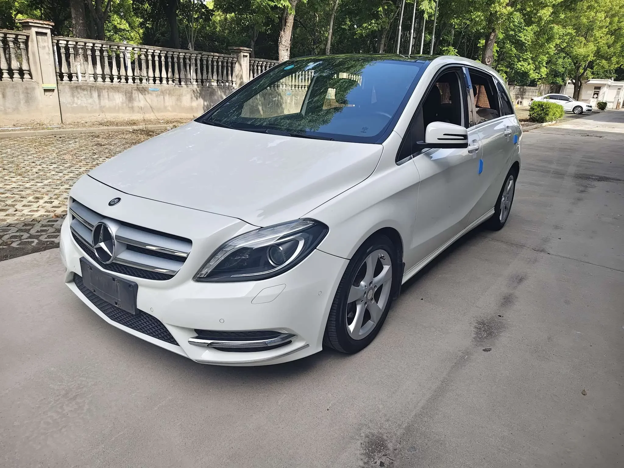 Mercedes-Benz B Class