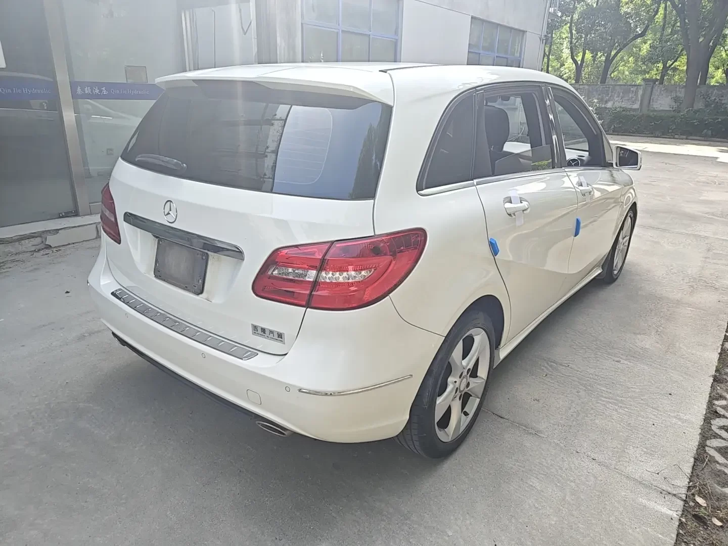 Mercedes-Benz B Class