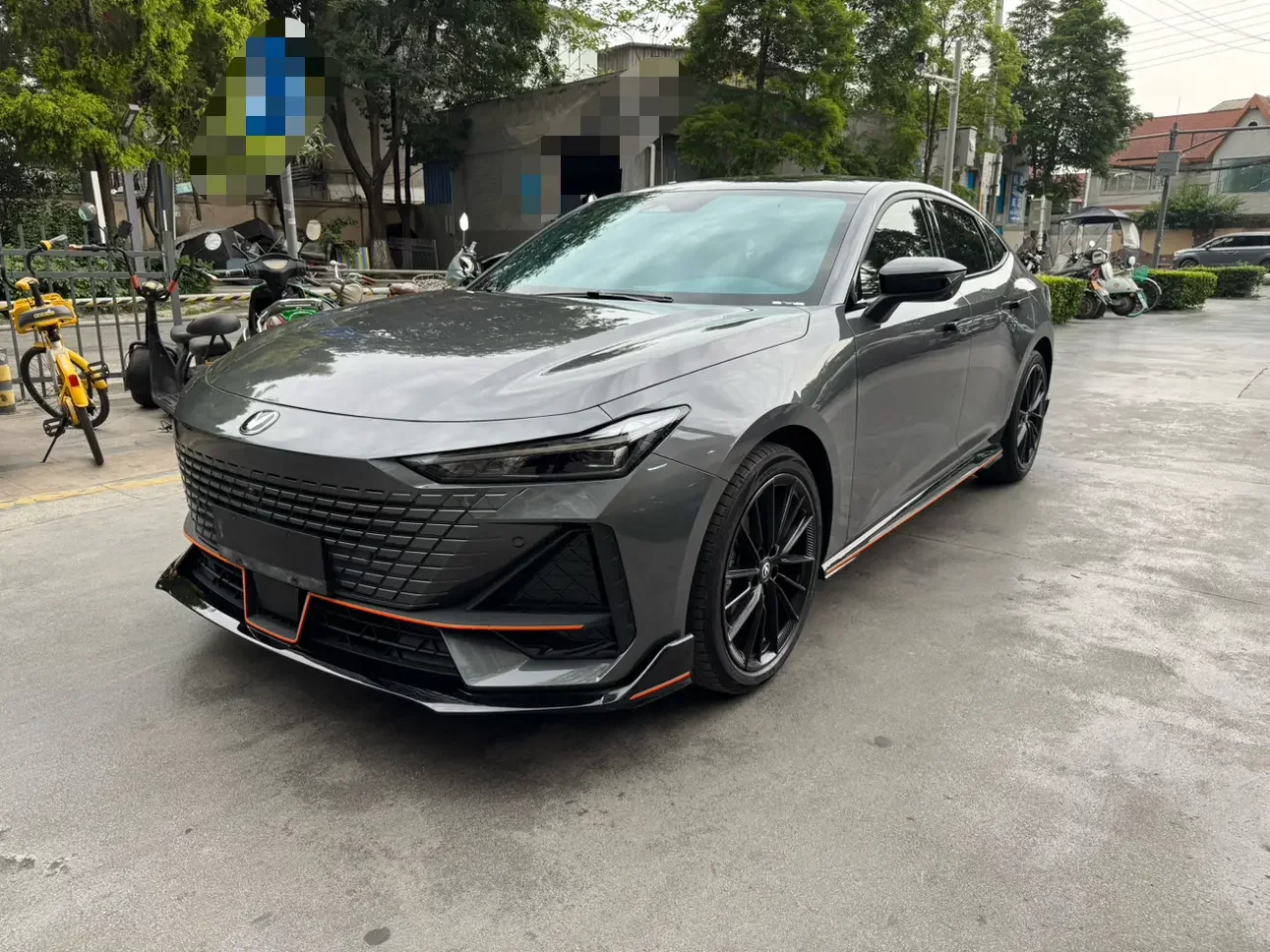 Changan UNI-V