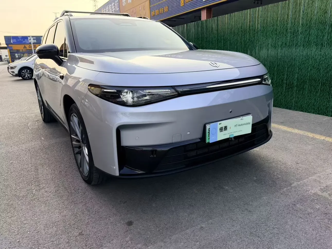 Leapmotor C16