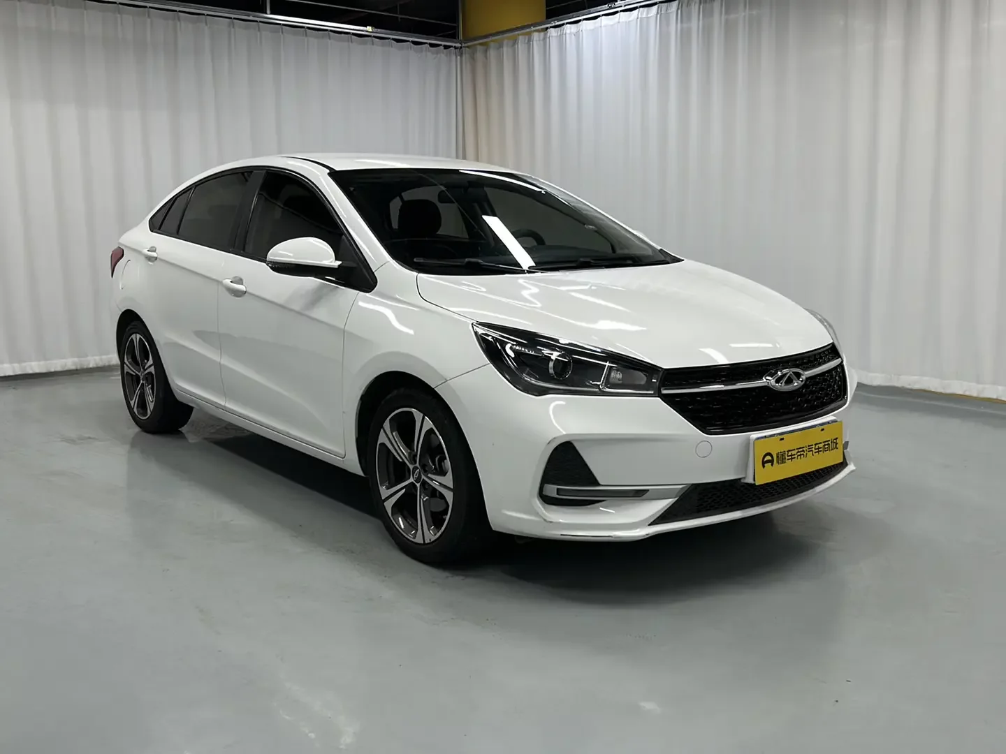 Chery Arrizo 5