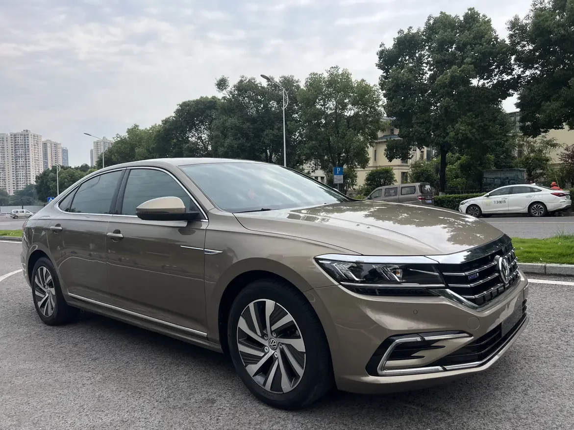 Volkswagen Passat PHEV