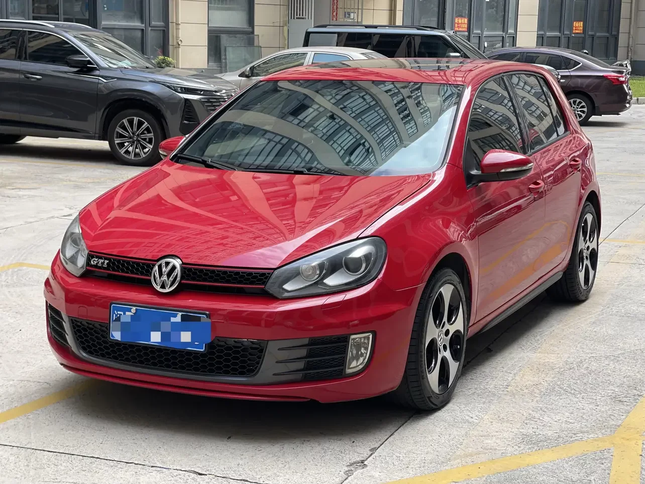 Volkswagen Golf GTI