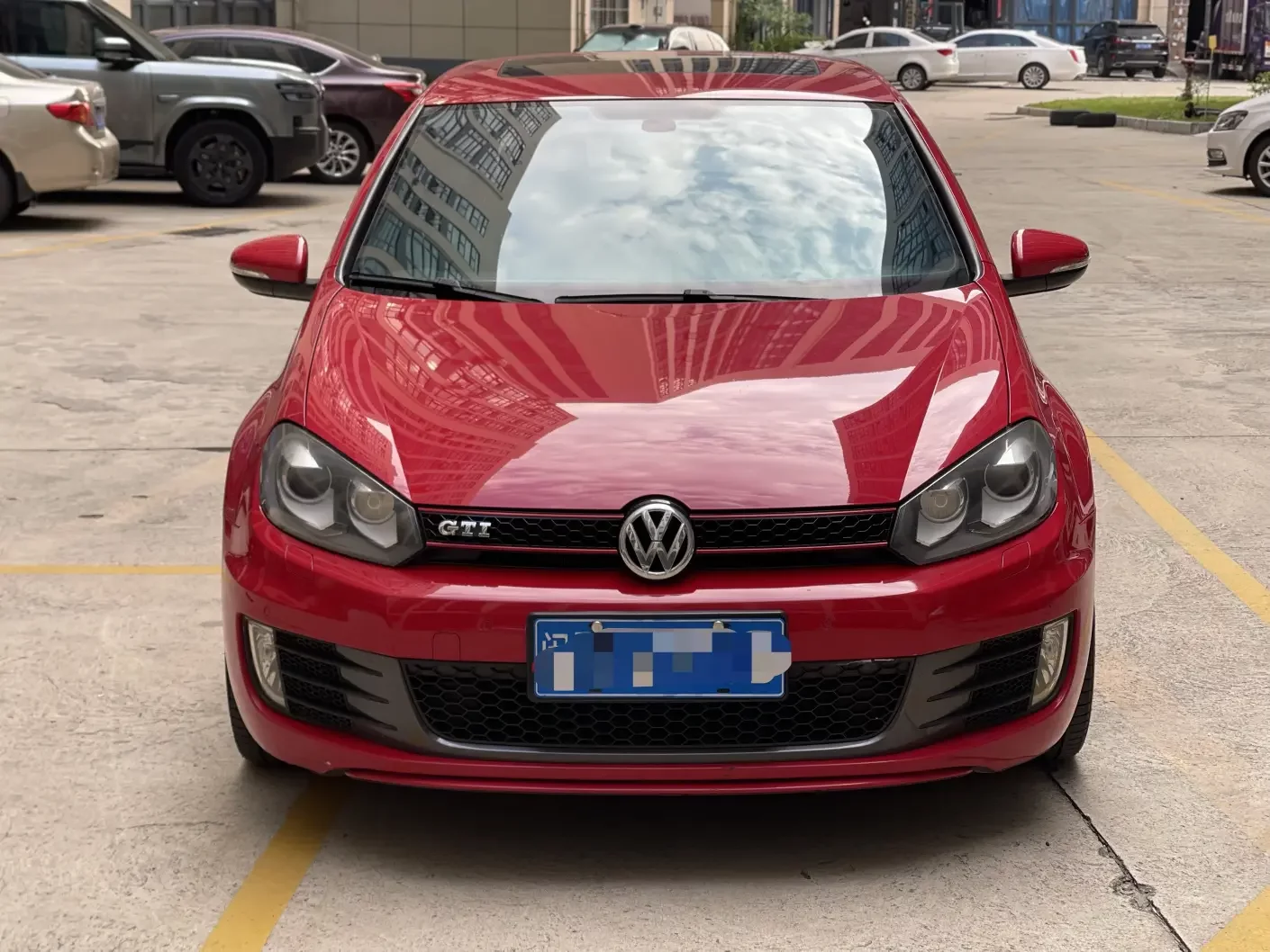 Volkswagen Golf GTI