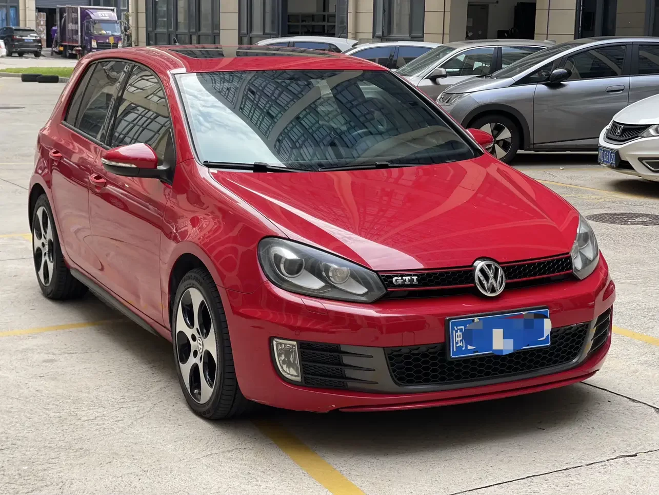 Volkswagen Golf GTI