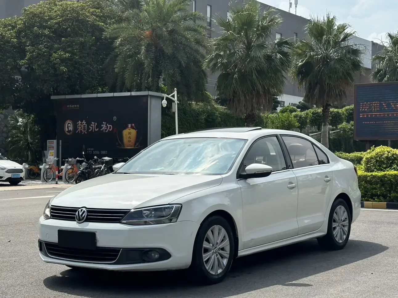 Volkswagen Sagitar