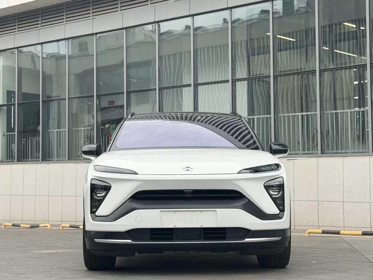 NIO ES6