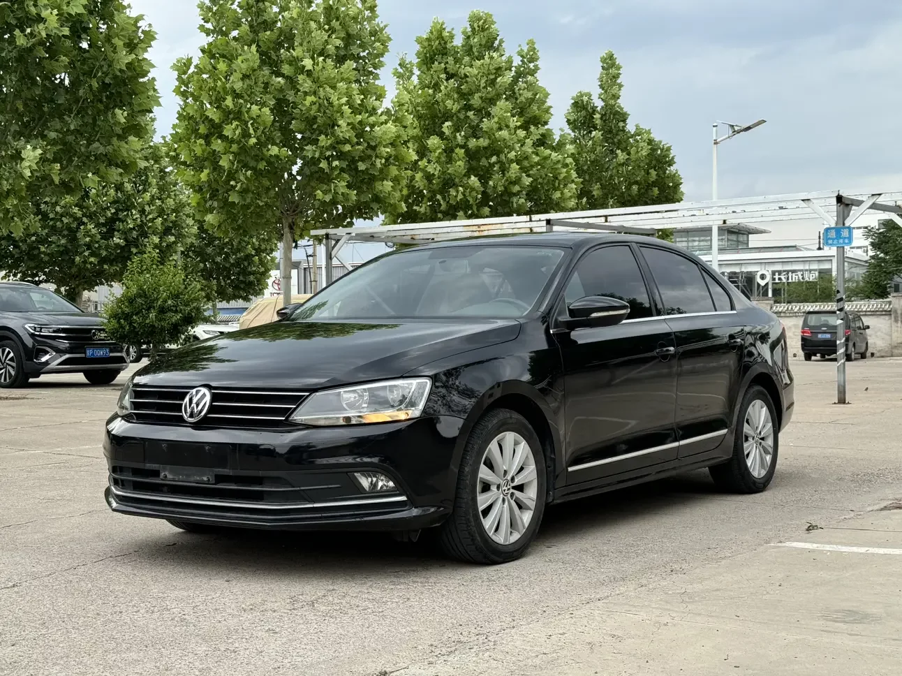 Volkswagen Sagitar