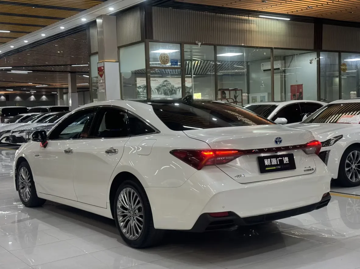 Toyota Avalon