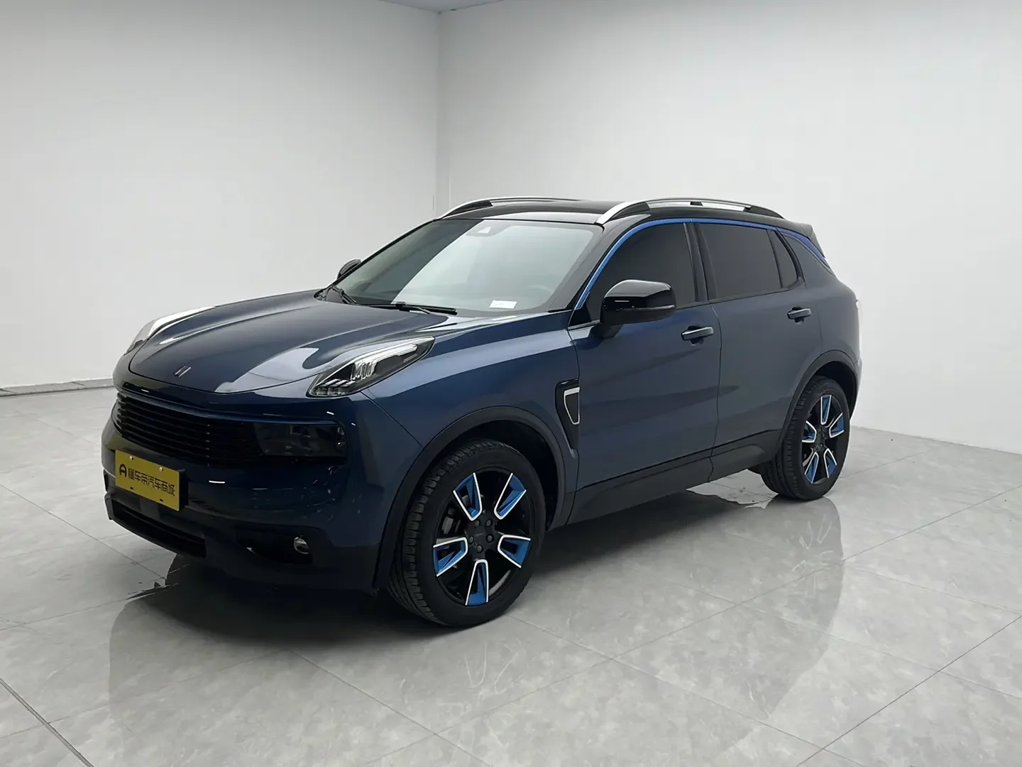 Lynk & Co 01
