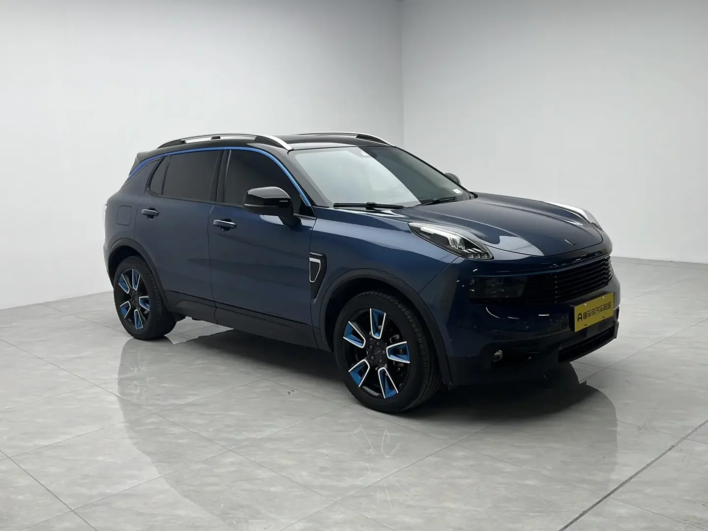 Lynk & Co 01