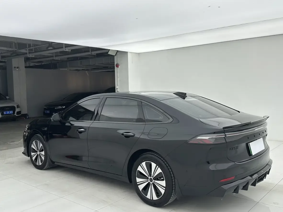 Geely Galaxy A7 EM