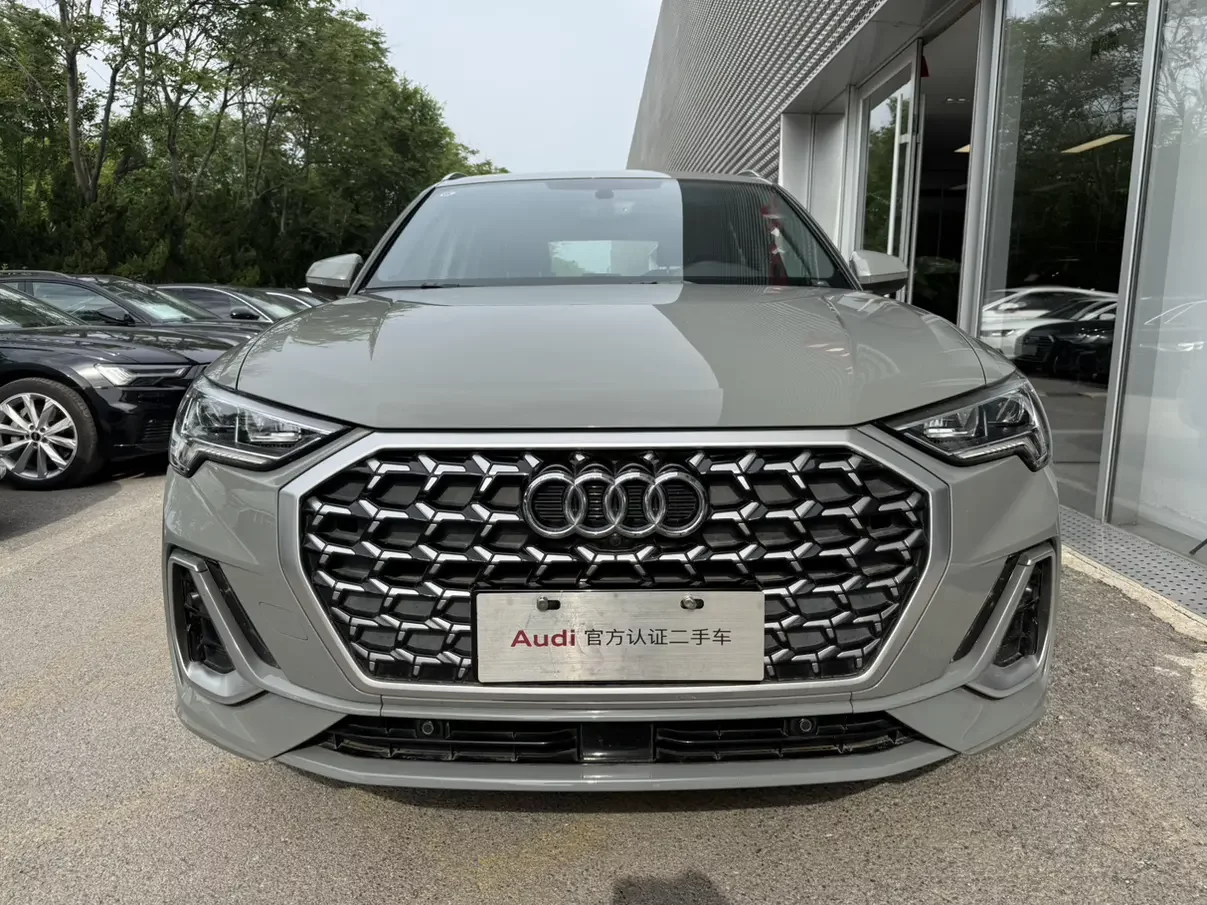Audi Q3