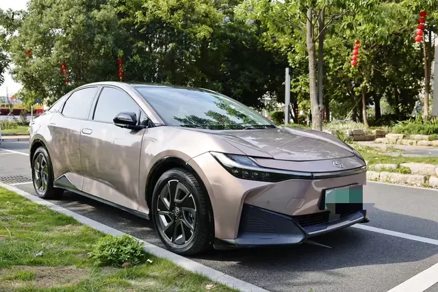 Toyota bZ3
