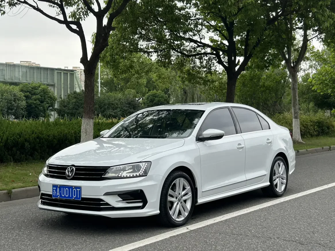 Volkswagen Sagitar